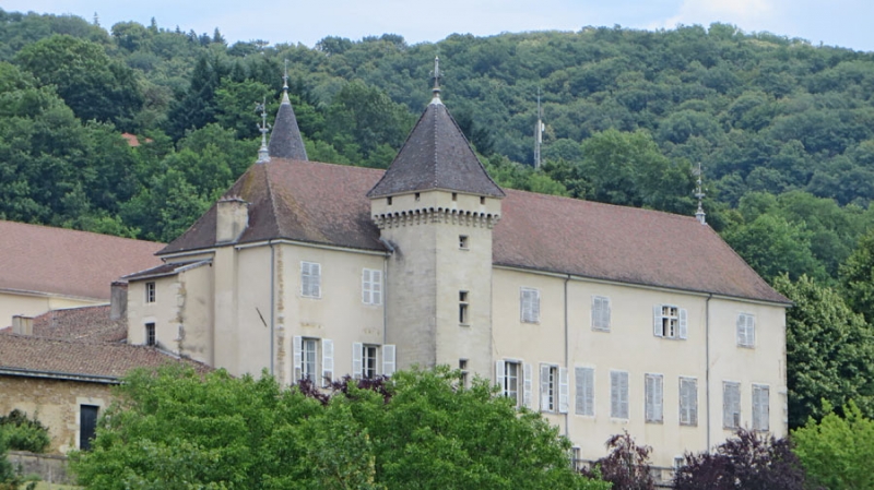 Château de la Tour-des-Echelles - © Wikipedia